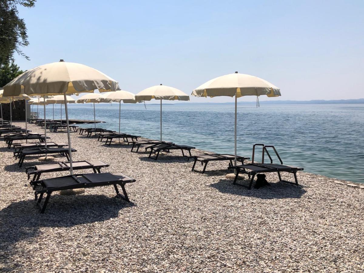 La Rocca Relax Apartment Garda  Luaran gambar